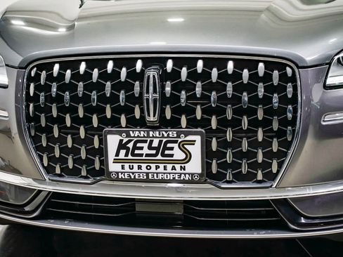 Used 2023 Lincoln Corsair Reserve image 8