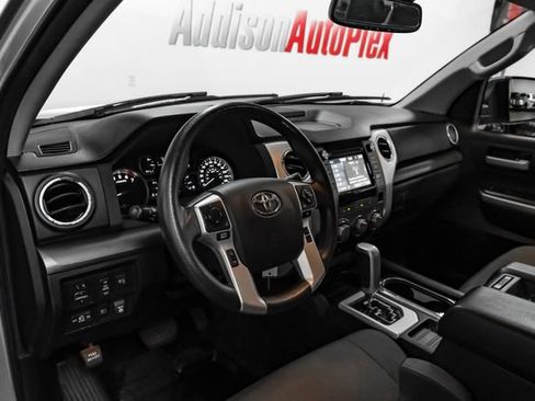Used 2019 Toyota Tundra SR5 w/ SR5 Upgrade Package AWD/4WD image 3