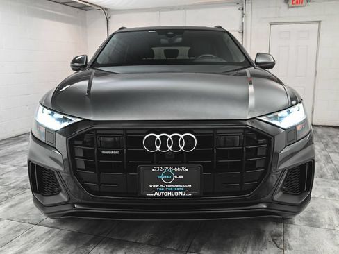 Used 2020 Audi Q8 Prestige AWD/4WD image 2