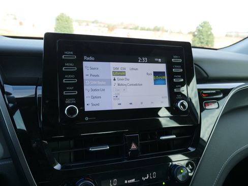 Used 2024 Toyota Camry SE image 24