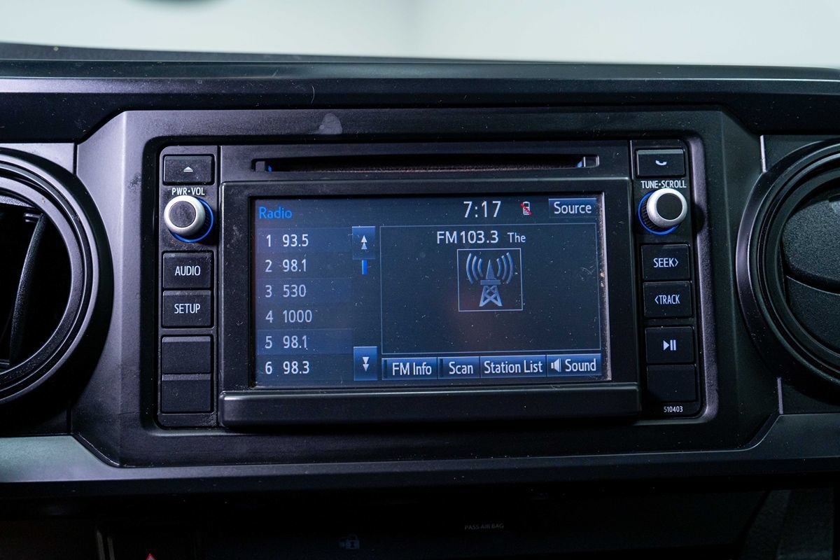 Used 2019 Toyota Tacoma SR RWD image 4