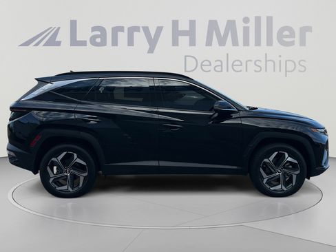 Certified 2023 Hyundai Tucson Limited AWD/4WD image 7
