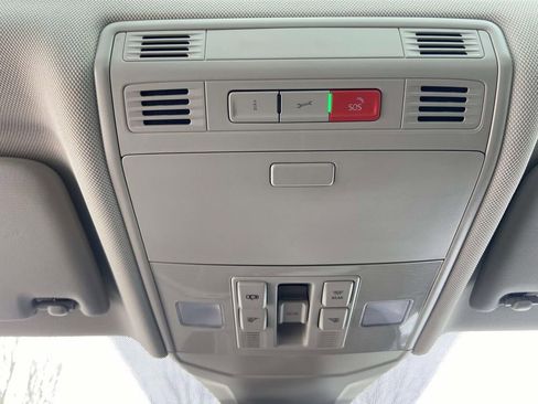 Used 2024 Volkswagen Jetta SE image 20