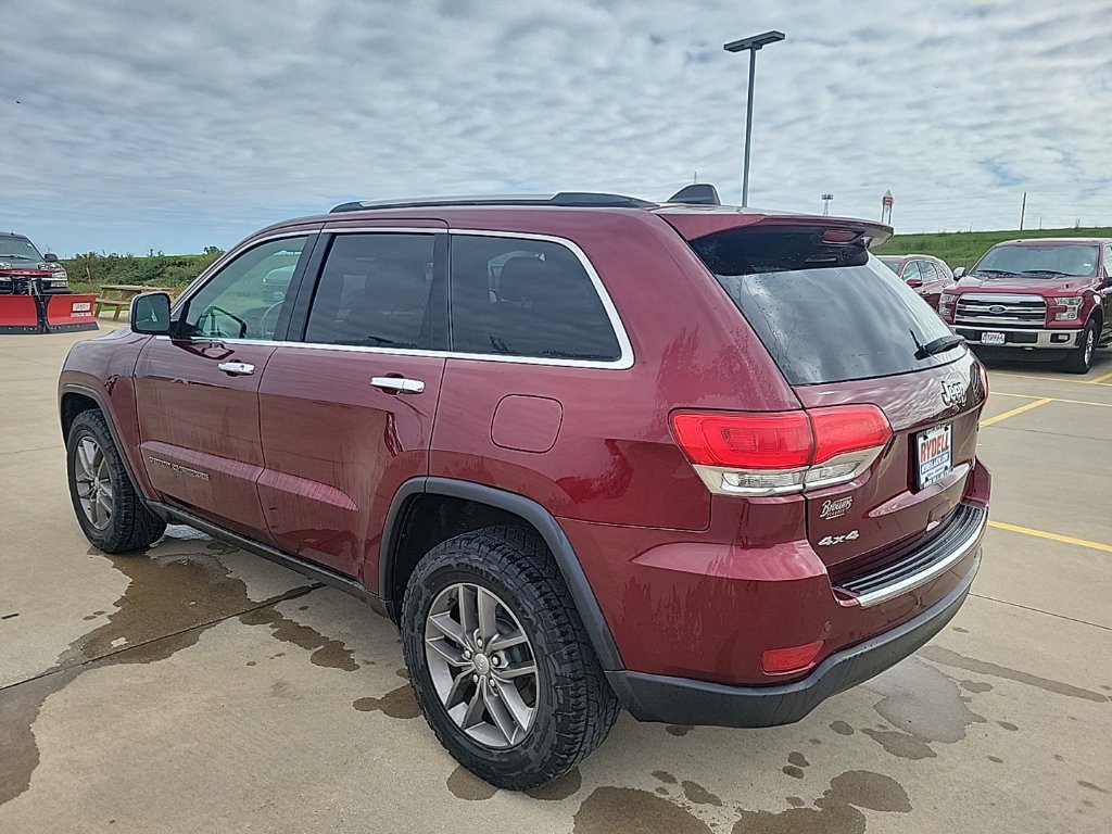 Used 2018 Jeep Grand Cherokee Limited AWD/4WD image 4