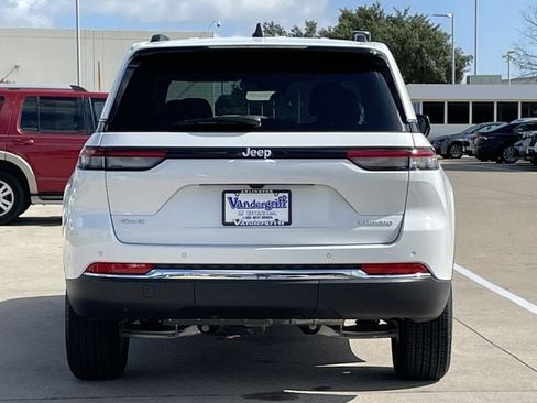 Used 2026 Jeep Grand Cherokee Laredo X AWD/4WD image 5