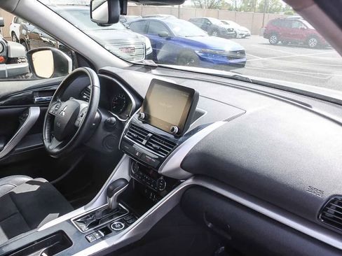 Used 2023 Mitsubishi Eclipse Cross SE image 21