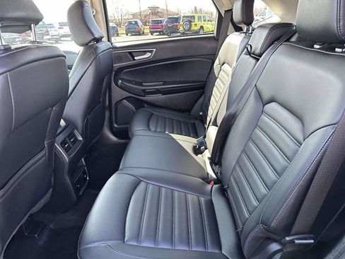 Used 2024 Ford Edge SEL w/ Convenience Package image 12