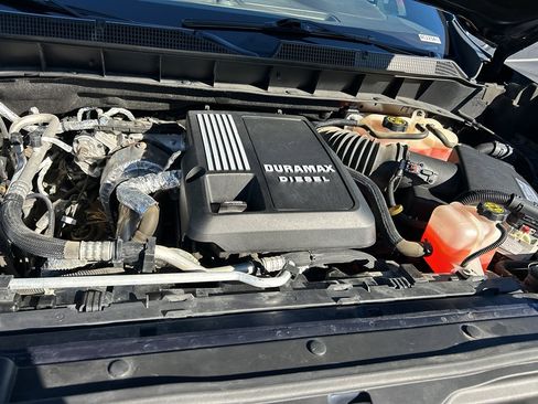 Used 2021 Chevrolet Silverado 1500 LT image 29