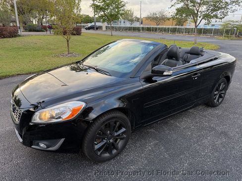 Used 2013 Volvo C70 T5 FWD image 1