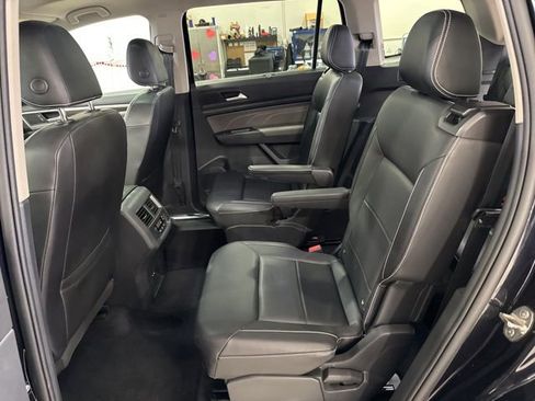 Certified 2021 Volkswagen Atlas SE w/ Panoramic Sunroof Package image 25