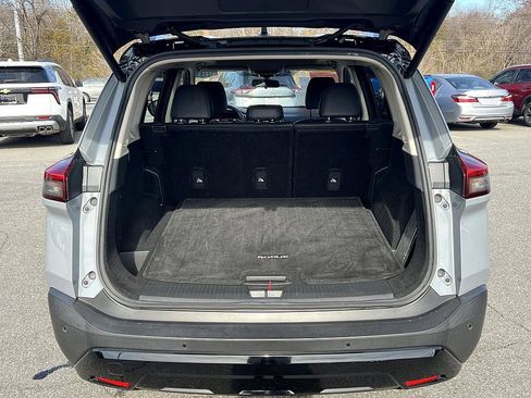 Certified 2023 Nissan Rogue SV w/ SV Premium Package image 15