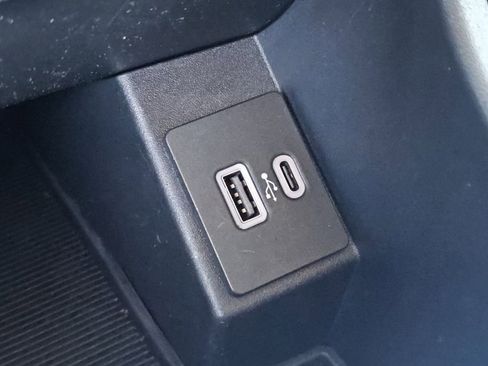 Used 2022 Ford Edge SEL image 13