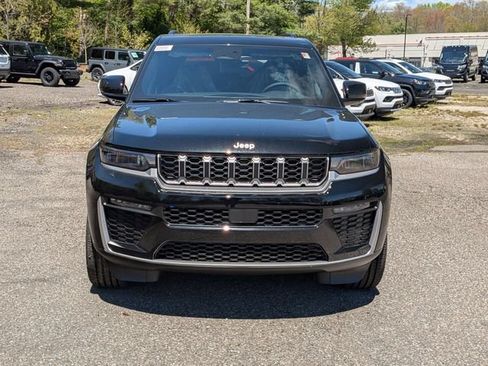 New 2026 Jeep Grand Cherokee Limited AWD/4WD image 8