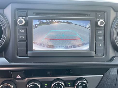 Used 2017 Toyota Tacoma SR w/ Tow Package AWD/4WD image 21