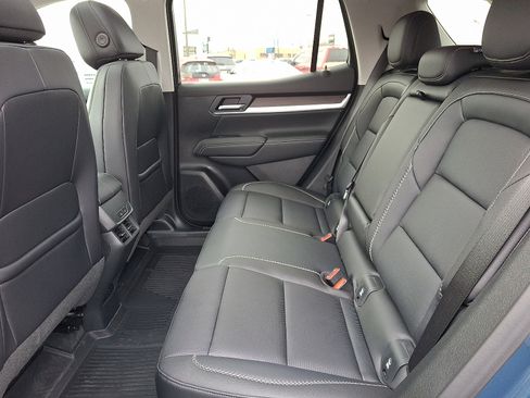 New 2026 GMC Terrain Denali w/ LPO, Black Badging Package image 5