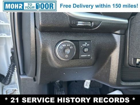 Used 2016 Chevrolet Traverse LT w/ Style and Technology Package image 23