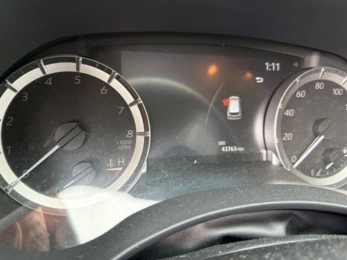 Used 2024 Toyota Highlander XLE AWD/4WD image 20