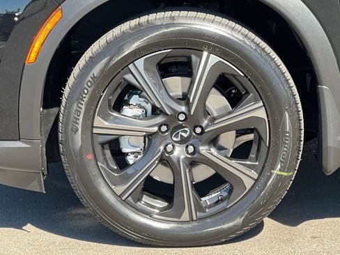 New 2026 INFINITI QX60 Autograph w/ Dark Cargo Package image 32