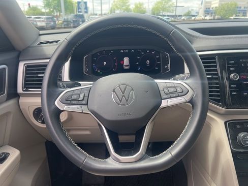 Used 2023 Volkswagen Atlas SE w/ Panoramic Sunroof Package AWD/4WD image 28