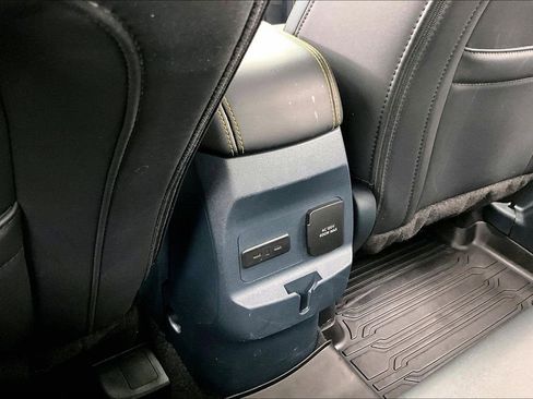 Certified 2025 Ford Maverick Tremor image 34