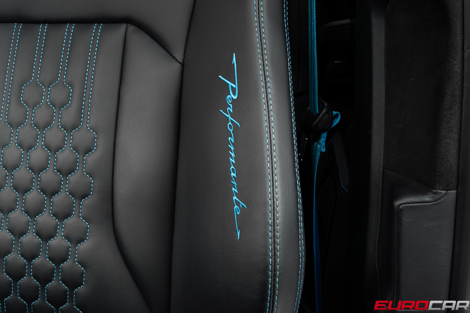 Used 2024 Lamborghini Urus Performante AWD/4WD image 51