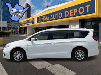 Used 2021 Chrysler Pacifica Touring-L FWD video 2