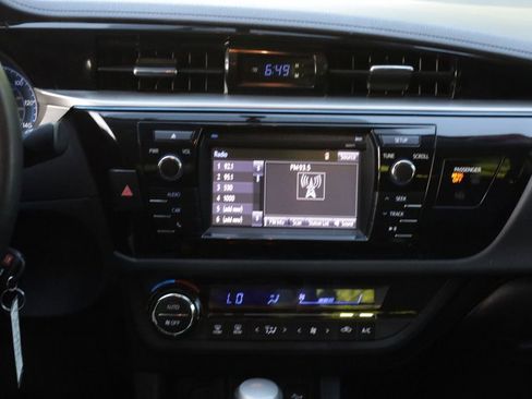 Used 2016 Toyota Corolla S image 6