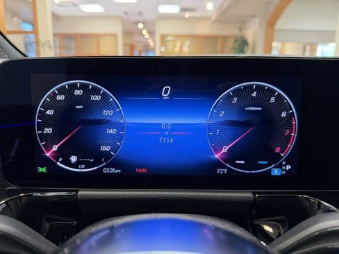 Certified 2025 Mercedes-Benz GLA 250 image 9