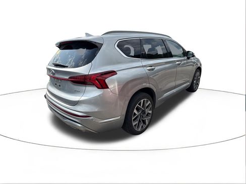 Used 2022 Hyundai Santa Fe Calligraphy FWD image 2
