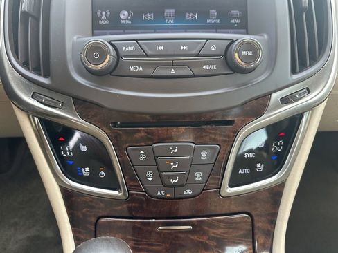 Used 2016 Buick LaCrosse Premium AWD/4WD image 23