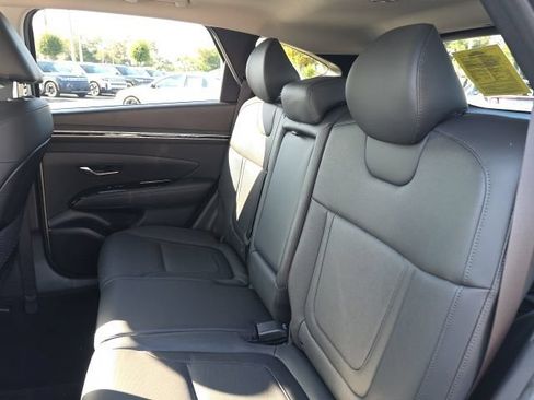 Certified 2023 Hyundai Tucson Limited FWD image 8