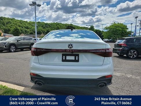 Used 2026 Volkswagen Jetta GLI Autobahn w/ GLI Black Package FWD image 29