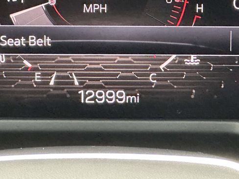 Used 2024 GMC Acadia Elevation image 22