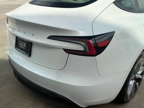 Used 2024 Tesla Model 3 Standard Range RWD image 8