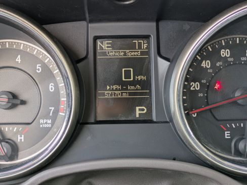 Used 2012 Jeep Grand Cherokee Laredo image 26