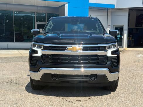 Used 2023 Chevrolet Silverado 1500 LT AWD/4WD image 9