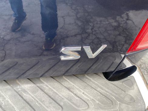 Used 2015 Nissan Frontier SV w/ SV Value Truck Package image 8