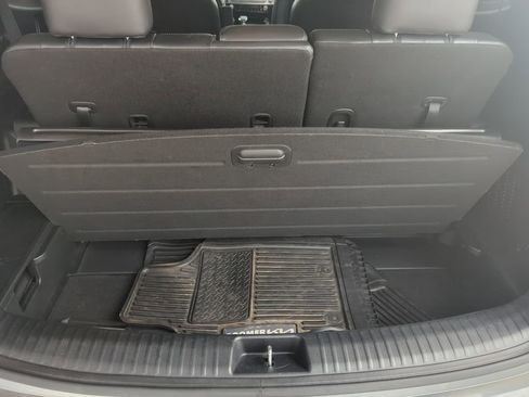 Used 2023 Kia Telluride S image 16