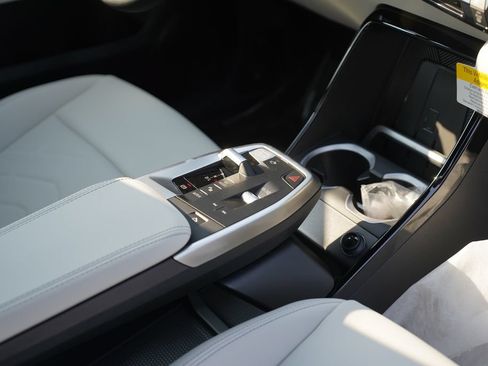 New 2026 BMW X1 xDrive28i w/ Technology Package AWD/4WD image 16