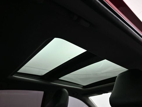 Used 2023 Toyota Camry XSE w/ Navigation Package image 39