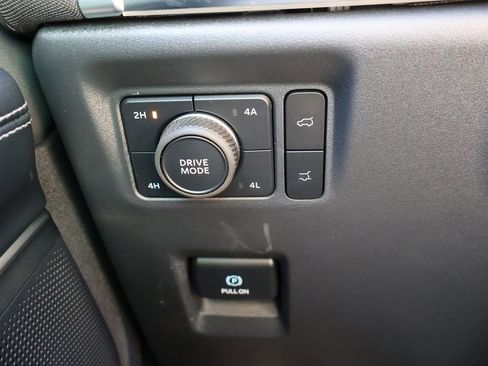 New 2025 Ford Expedition Platinum w/ Stealth Performance Package image 33