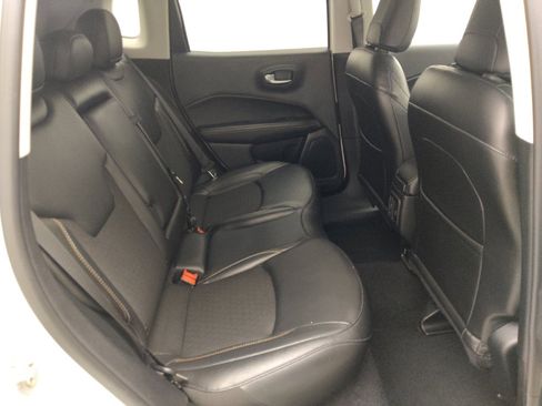 Used 2020 Jeep Compass Latitude w/ Popular Equipment Group FWD image 19