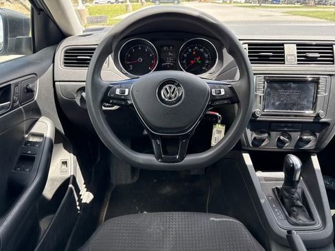 Used 2016 Volkswagen Jetta S FWD image 19