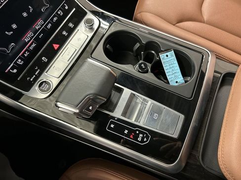 Used 2023 Audi Q7 3.0T Prestige w/ Prestige Package image 18