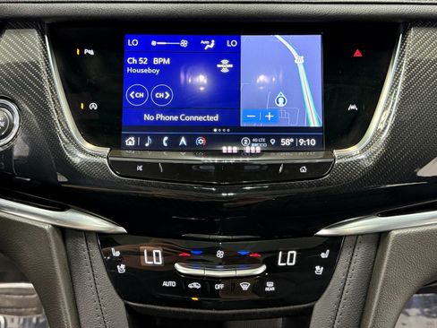 Used 2024 Cadillac XT6 Sport AWD/4WD image 24
