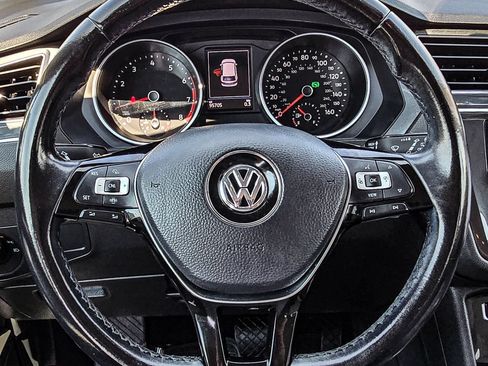 Used 2019 Volkswagen Tiguan SE AWD/4WD image 29