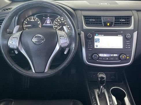 Used 2016 Nissan Altima 3.5 SL FWD image 12