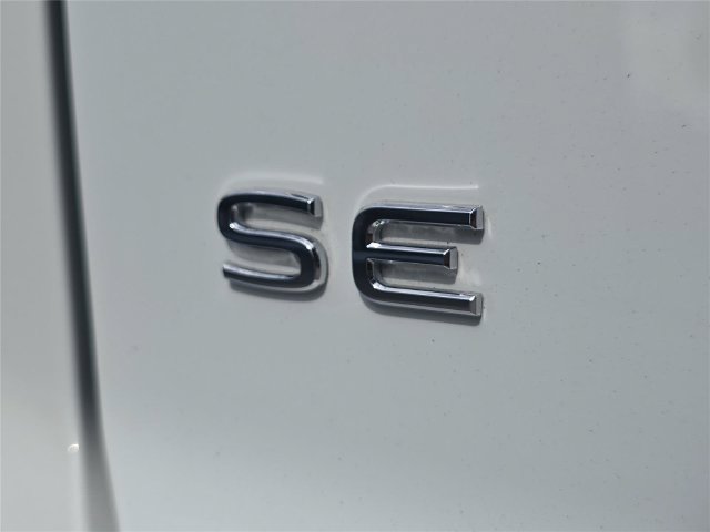 Used 2024 Volkswagen Atlas Cross Sport SE FWD image 5