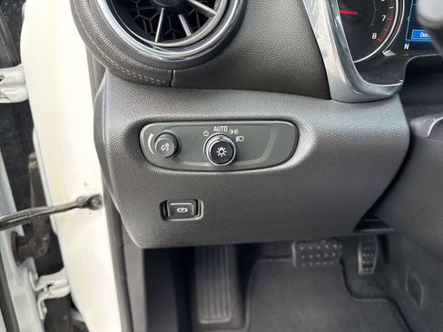 Used 2019 Chevrolet Blazer LT image 15