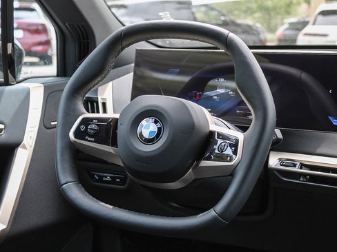 New 2026 BMW iX xDrive60 w/ Premium Package AWD/4WD image 15